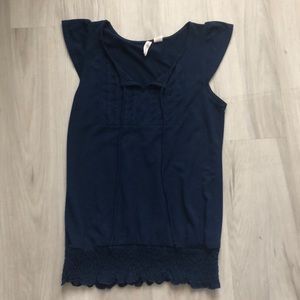 Navy top